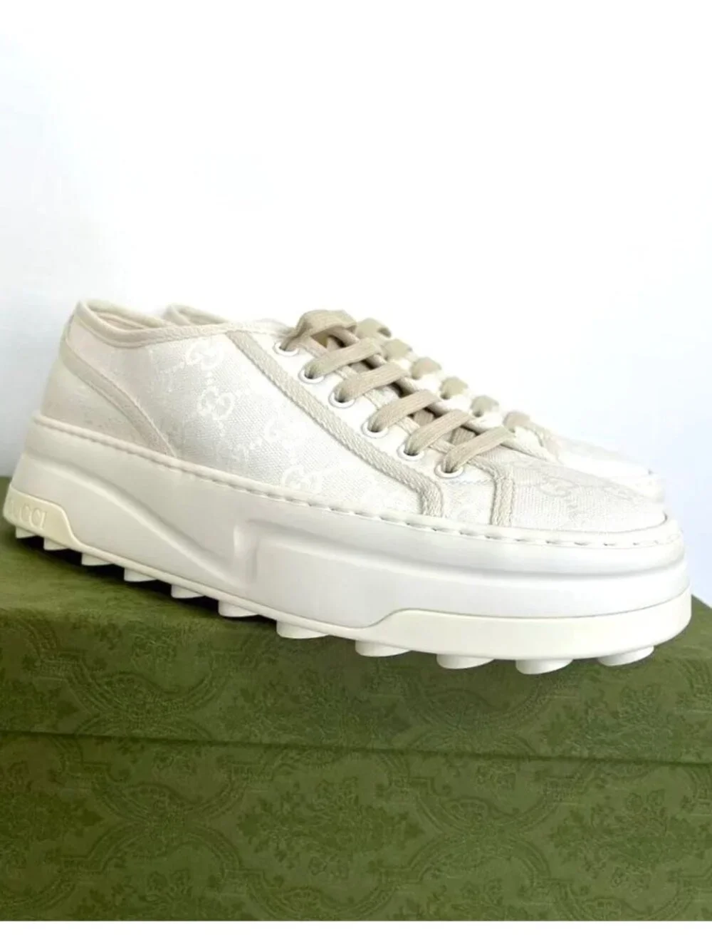 Gucci tennis treck